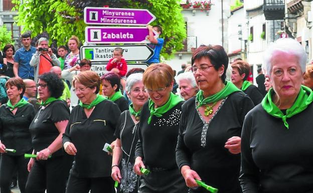 Kalejira del viernes en Lesaka. 