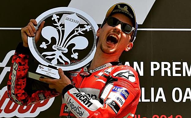 Jorge Lorenzo, en el podio.