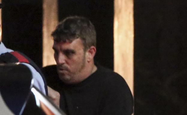 Juan Francisco López tras el registro en Vilanova y la Geltrú.