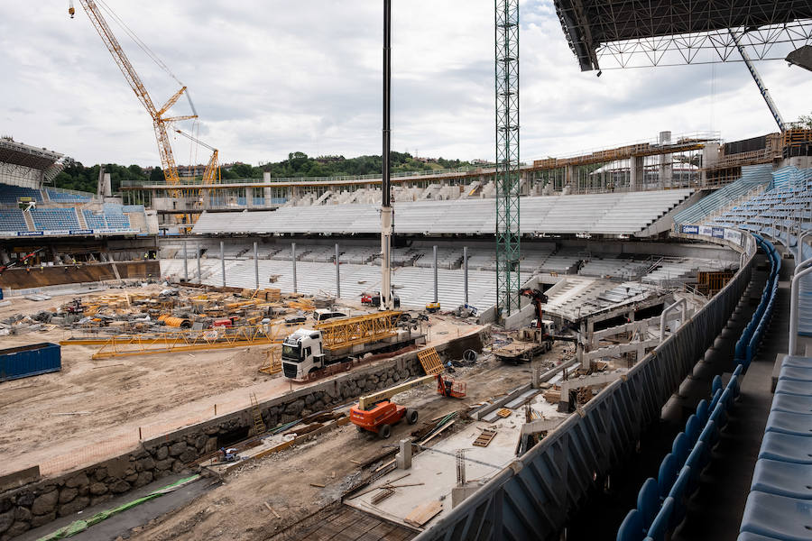 Ya se puede vislumbrar cómo se verán los partidos desde uno de los fondos del nuevo campo