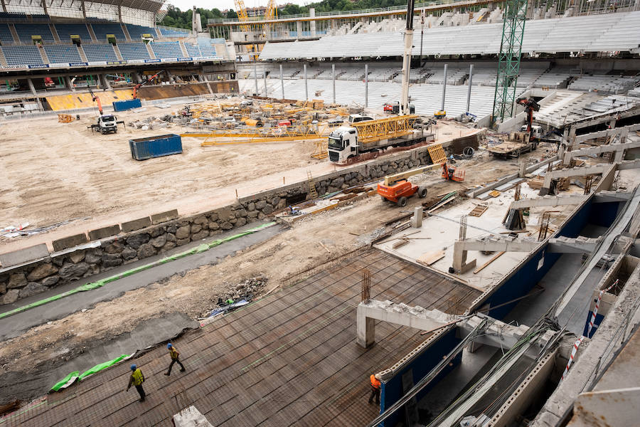 Ya se puede vislumbrar cómo se verán los partidos desde uno de los fondos del nuevo campo