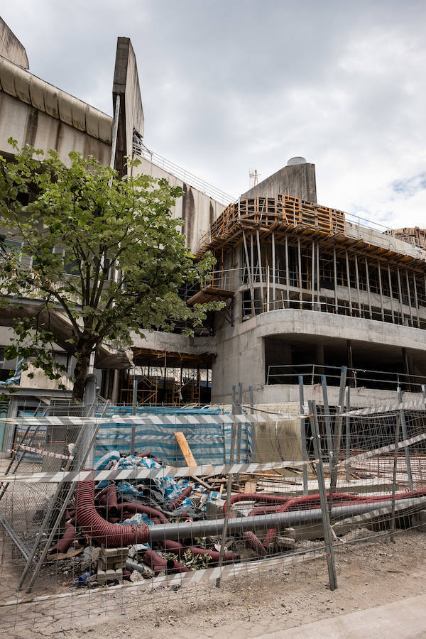 Ya se puede vislumbrar cómo se verán los partidos desde uno de los fondos del nuevo campo