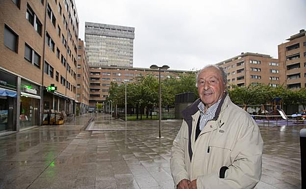 Iñaki Alkiza, ayer en el lugar donde se levantaba el campo de Atotxa.