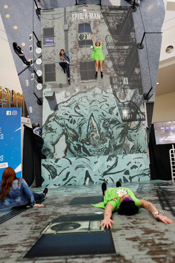 El «streaming» y otras vías de futuro para el sector de los videojuegos han sido protagonistas destacados en la feria E3, que cierra este jueves sus puertas en Los Ángeles.