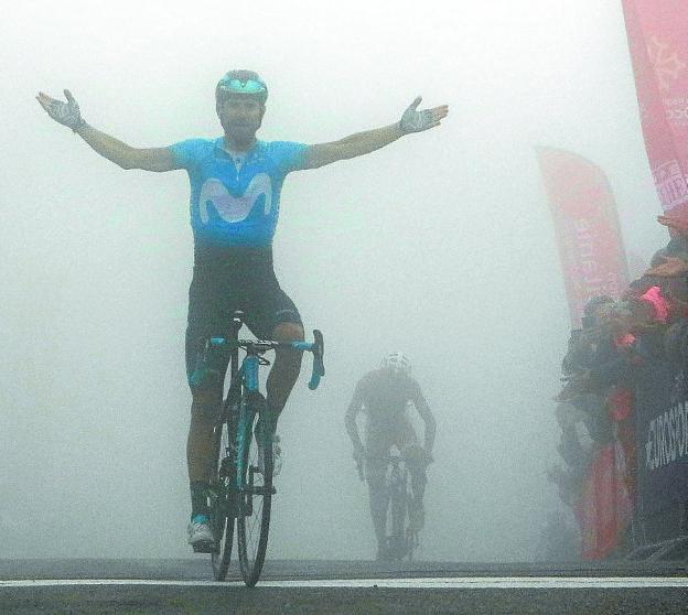Valverde gana en Les Monts d'Olmes por delante de Navarro. 