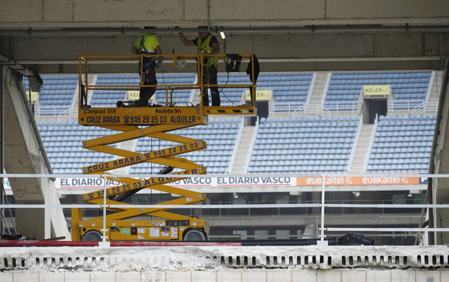 El nuevo campo de la Real Sociedad continúa su transformación.