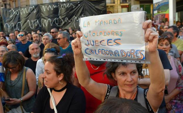Manifestantes en Pamplona. 