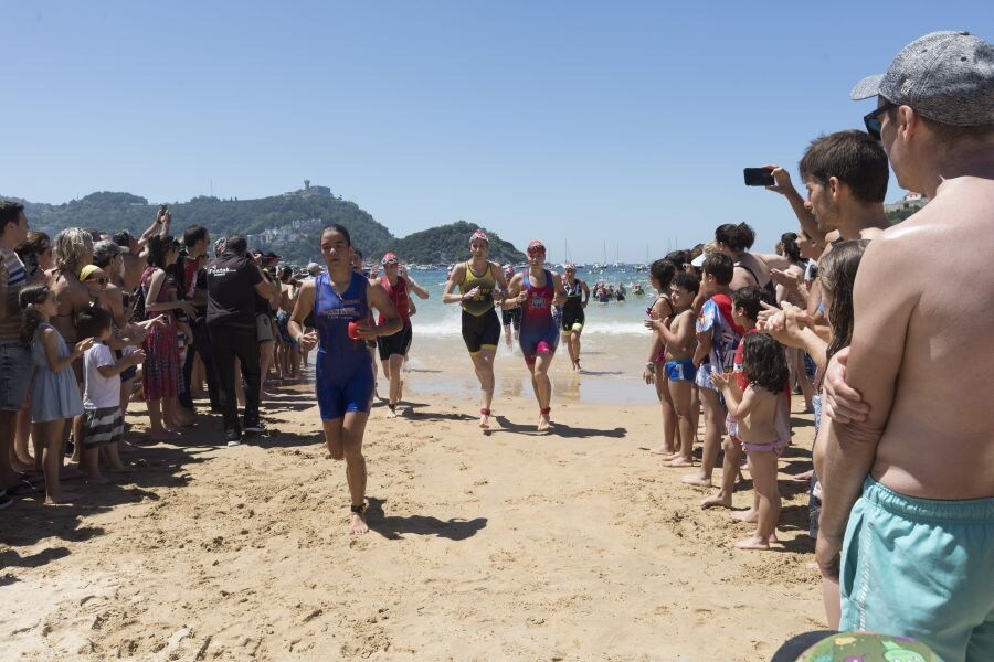 Elisabeth Ibazeta Ondarroa (33:25), María Boix Barcelona (33:29) y Maddi Marquet, se hacen con el podiio.