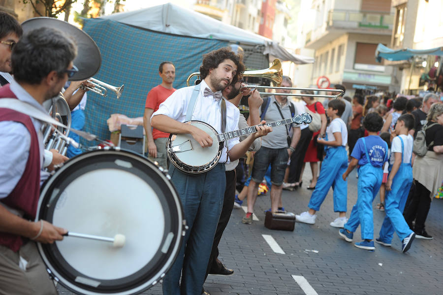 Numerosas actividades poblaron el día grande de la fiestas de la ciudad armera