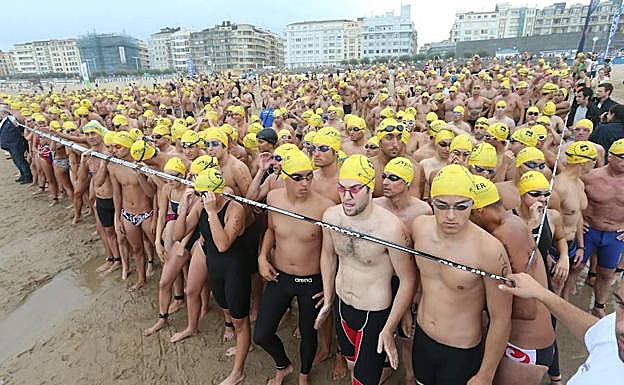 Salida de la Travesía del Paseo Nuevo en 2012. 