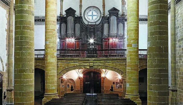 El órgano de la parroquia de San Andrés, un instrumento casi centenario. 