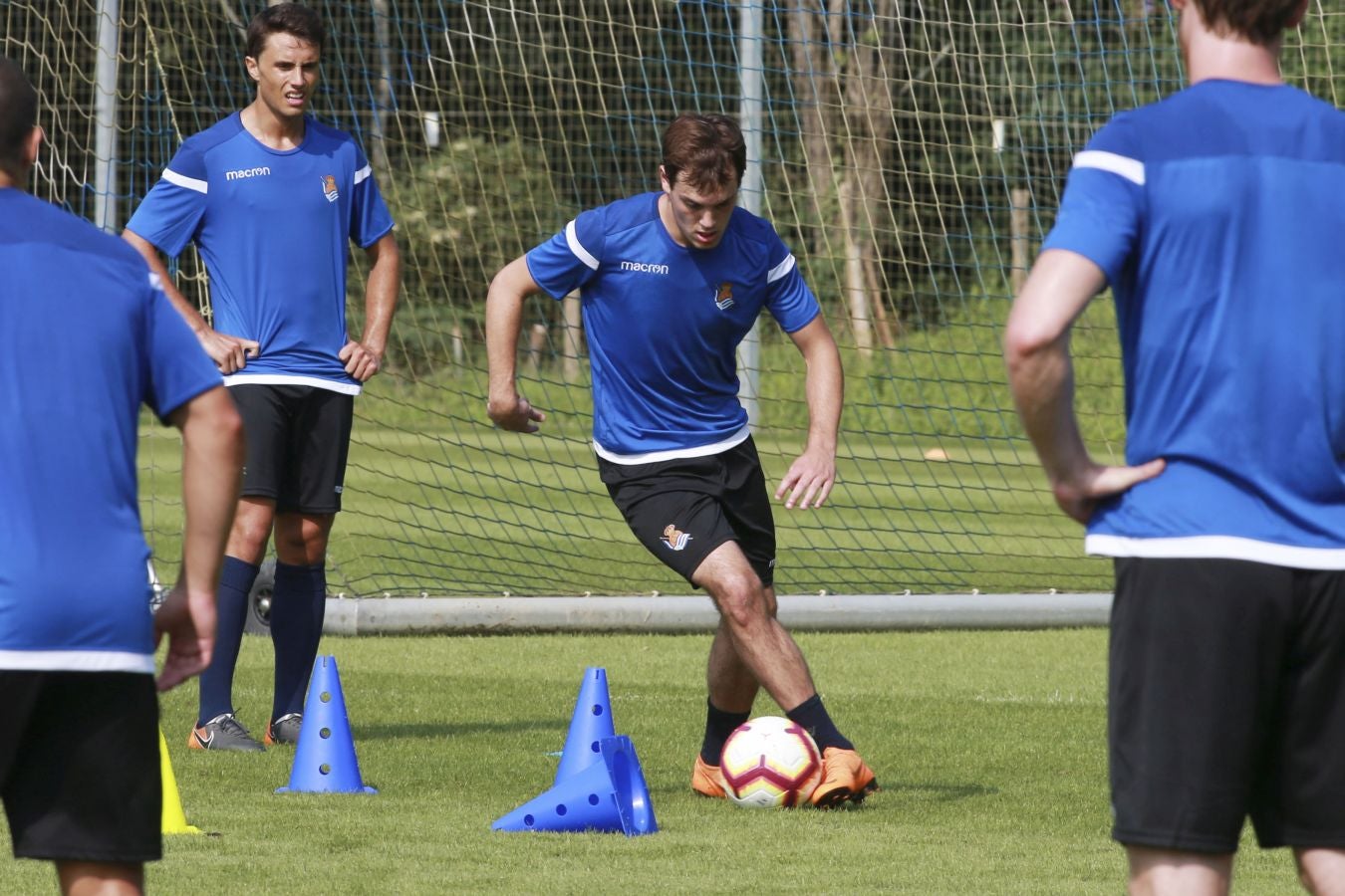Segundo entrenamiento de la semana en Zubieta para los hombres de Asier Garitano.