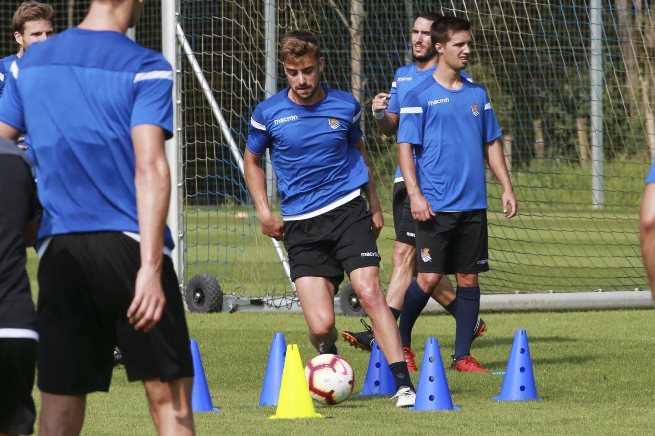 Segundo entrenamiento de la semana en Zubieta para los hombres de Asier Garitano.