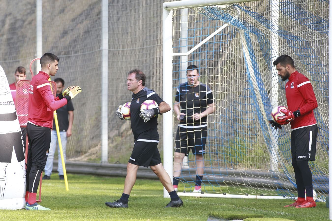 Segundo entrenamiento de la semana en Zubieta para los hombres de Asier Garitano.