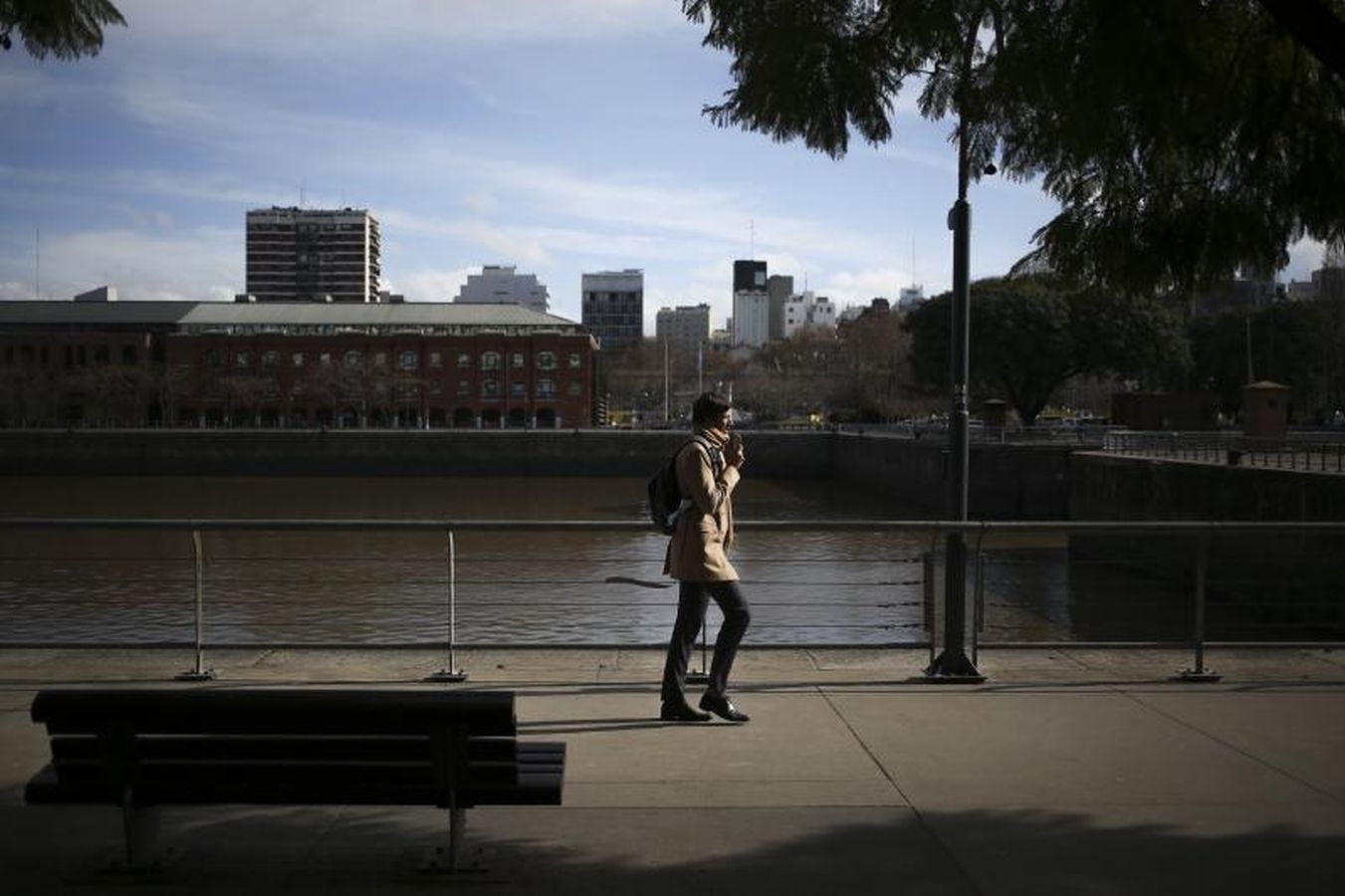 Un vistazo general al barrio más nuevo y moderno de Buenos Aires (Argentina), Puerto Madero.