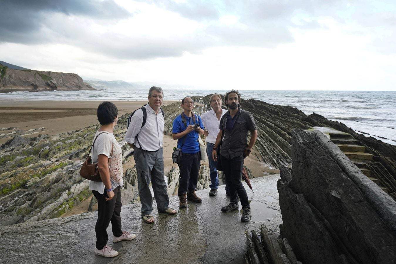 Cuatro años después de su primer proceso de revalidación, superado de manera contundente con una 'tarjeta verde', el Geoparque de la Costa Vasca acoge a evaluadores internacionales de la Unesco para determinar si continúa como Geoparque Mundial de la Unesco por un período de otros cuatro años.