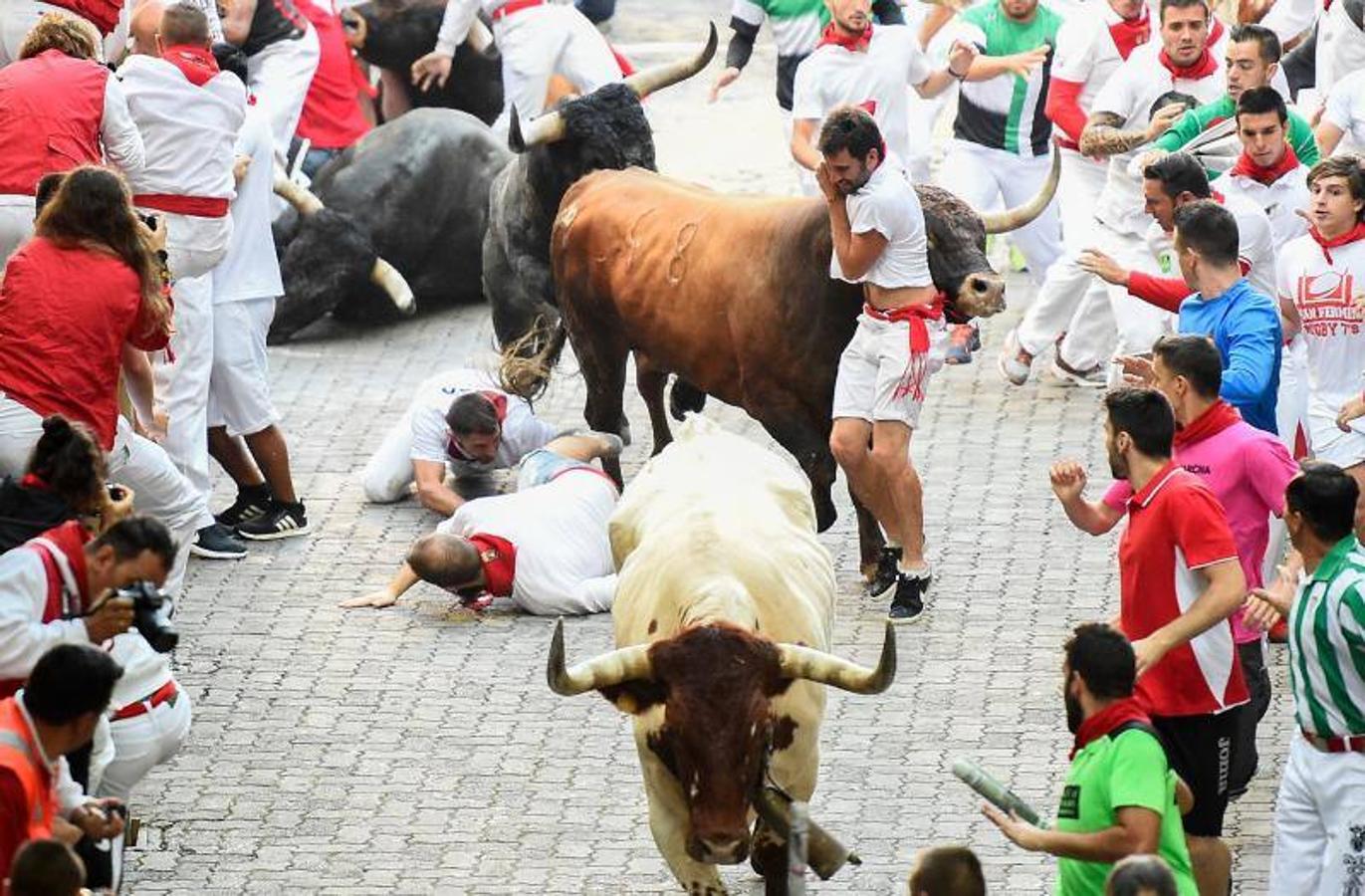 La carrera ha sido la más rápida de las fiestas con 2 minutos y 12 segundos de duración y siete heridos, todos por contusiones