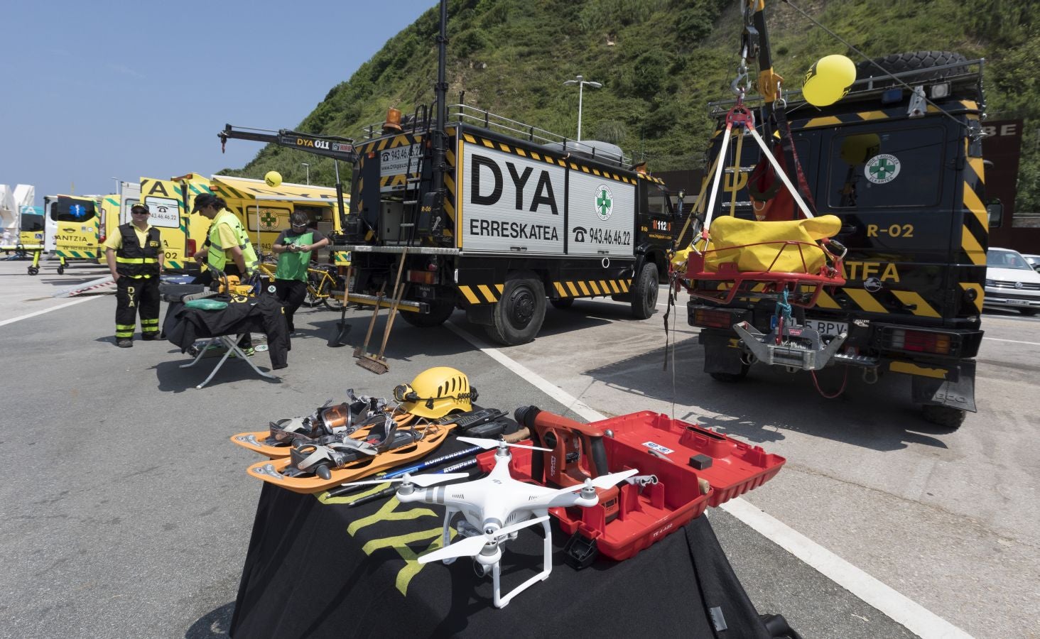 La DYA de Gipuzkoa ha celebrado su 45 aniversario con diferentes actividades en la explanada de Sagües