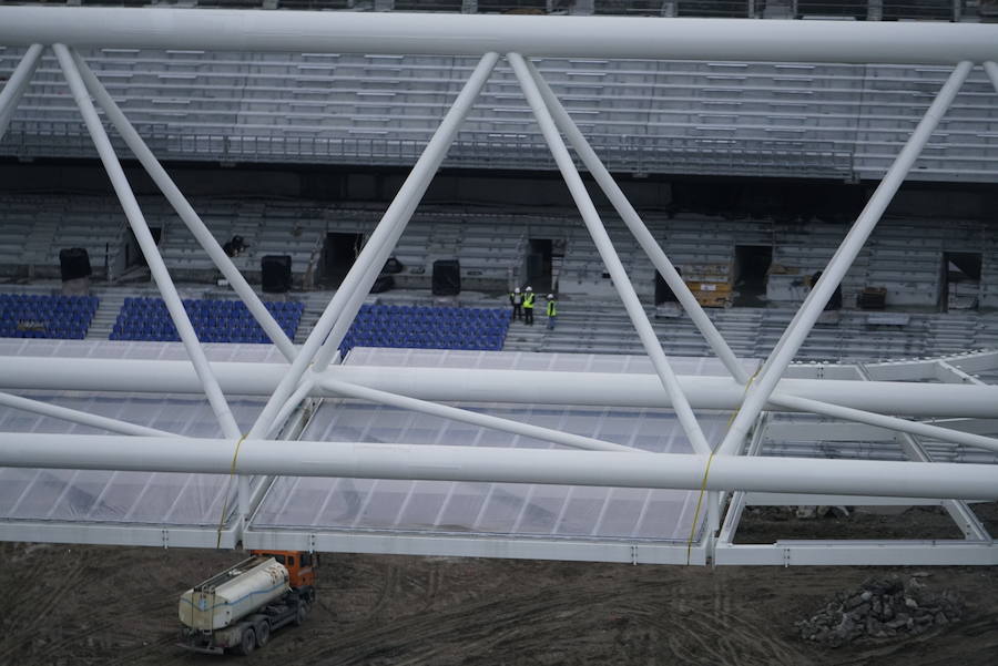 La previsión es que la megaestructura que caracterizará al estadio quede configurada a mediodía