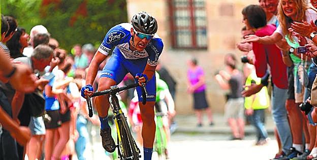 Aritz Kortabarria, helmugatik metro gutxira Leintz Gatzagako saioan domekan. 