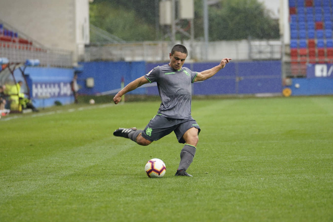 La pretemporada ya ha arrancado y con ella los amistosos. Este viernes el Eibar y la Real Sociedad se enfrentan en Ipurua. 