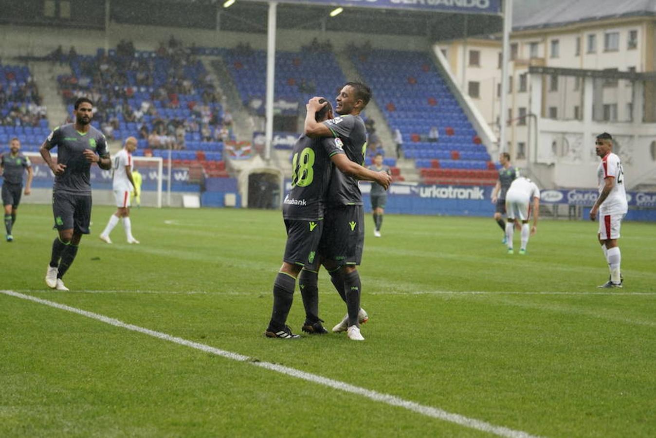 La pretemporada ya ha arrancado y con ella los amistosos. Este viernes el Eibar y la Real Sociedad se enfrentan en Ipurua. 