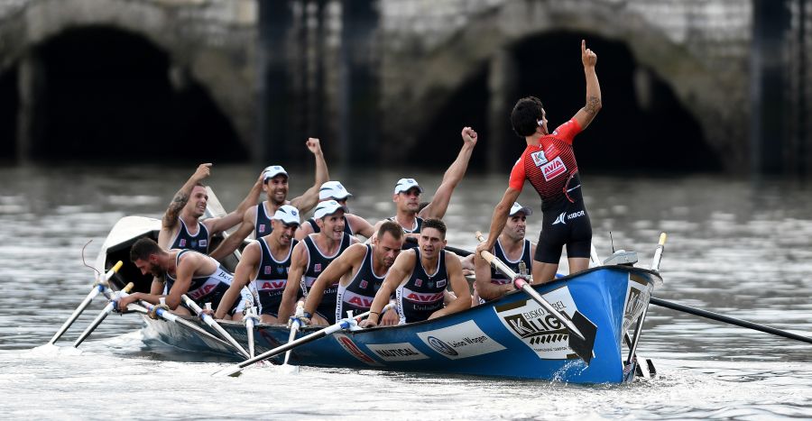 Urdaibai se ha llevado la II Bandera Adegi, la séptima bandera de la Liga Eusko Label, por delante de Hondarribia y Zierbena, en una regata muy igualadad.