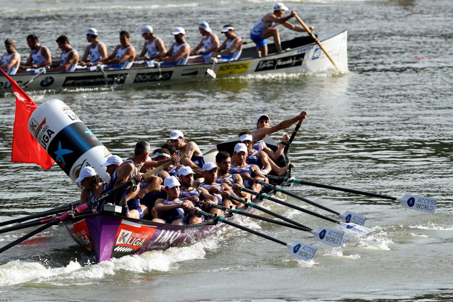 Urdaibai se ha llevado la II Bandera Adegi, la séptima bandera de la Liga Eusko Label, por delante de Hondarribia y Zierbena, en una regata muy igualadad.