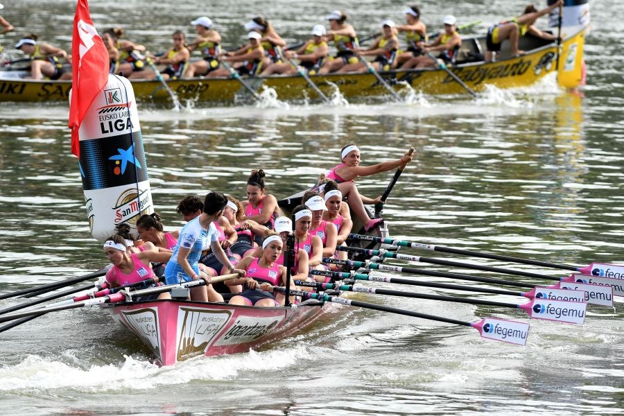 Las bateleras consiguen su séptima victoria consecutiva superando en siete segundos a Orio.