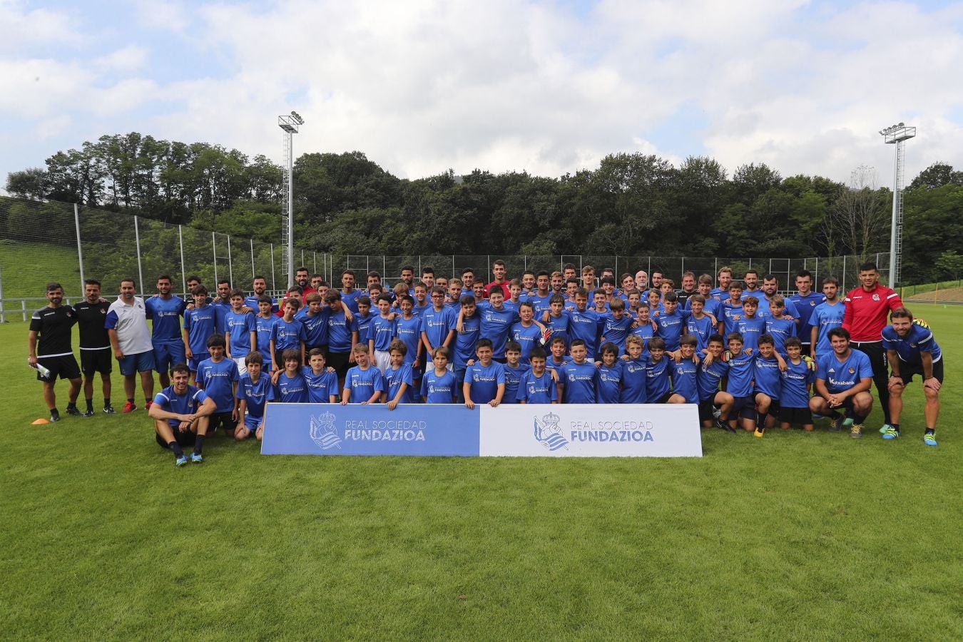 El mexicano ha retomado los entrenamientos tras disfrutar de unos días de descanso consesuados con la Real Sociedad al haber participado en el Mundial