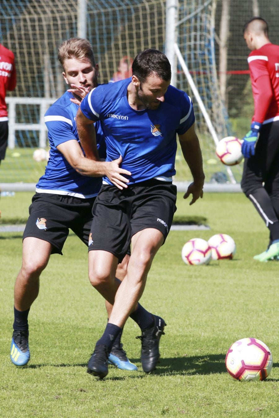 El mexicano ha retomado los entrenamientos tras disfrutar de unos días de descanso consesuados con la Real Sociedad al haber participado en el Mundial