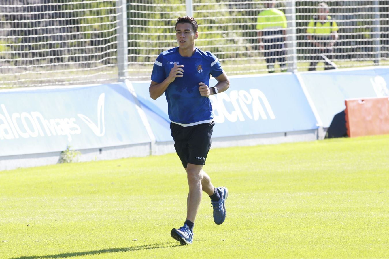 El mexicano ha retomado los entrenamientos tras disfrutar de unos días de descanso consesuados con la Real Sociedad al haber participado en el Mundial