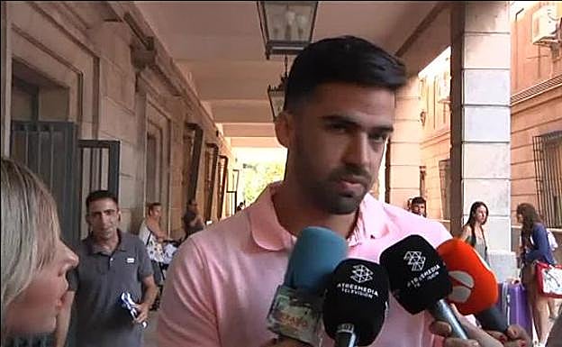 El guardia civil de La Manada niega haber tenido un teléfono móvil en prisión