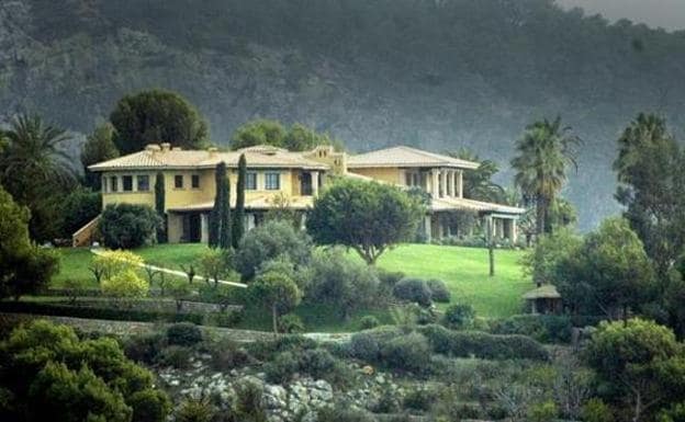 La esposa de Michael Schumacher compra una villa en Mallorca a Florentino Pérez