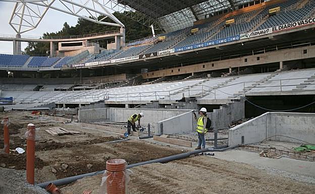 Galería. Las obras de Anoeta, a ras de césped.