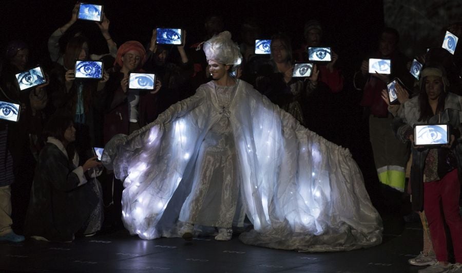 Ensayo general de La Fura dels Baus junto a la Orquesta Sinfónica de Bilbao este miércoles en el Kursaal