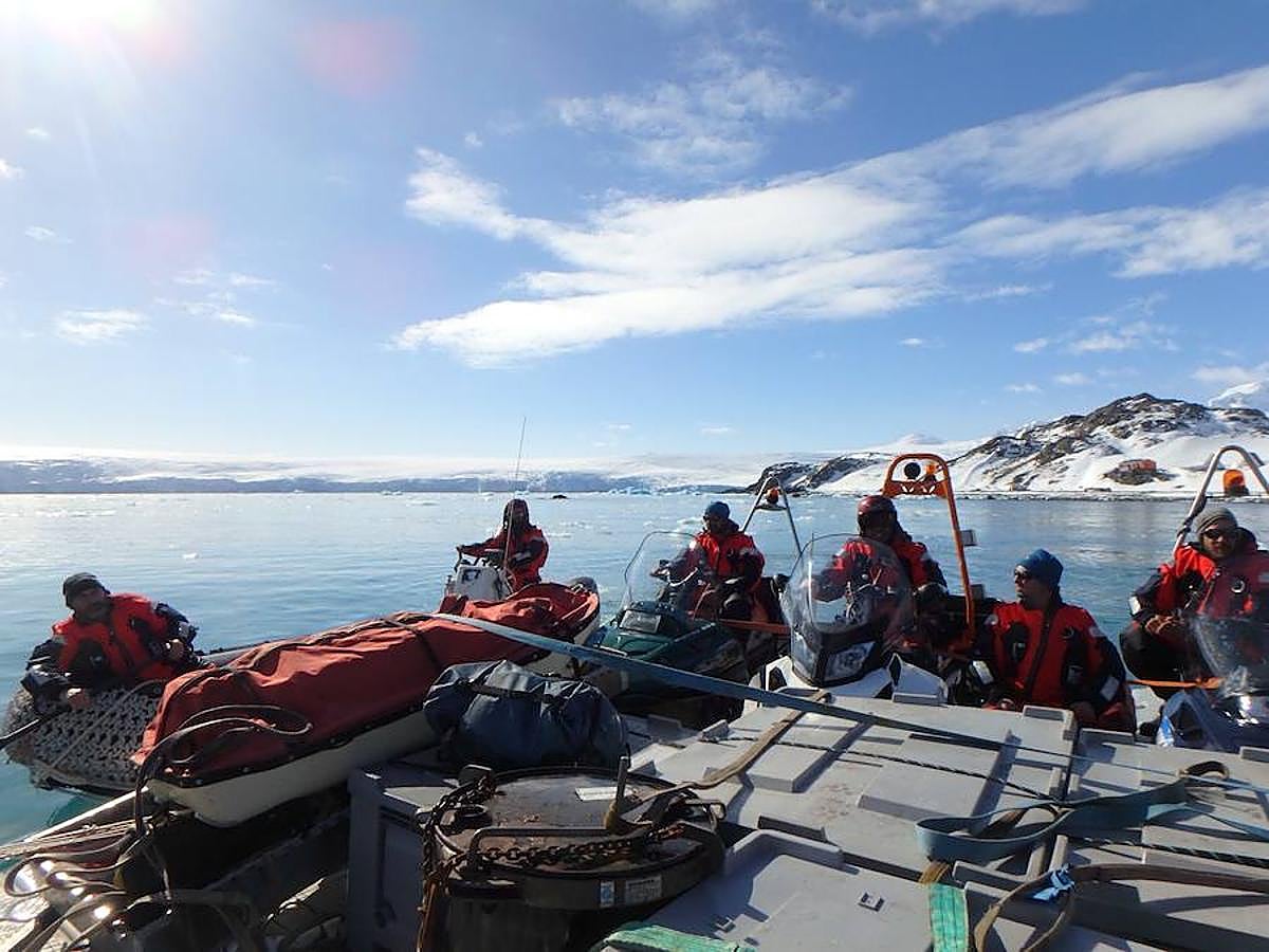 Iñaki Irastorza es un ingeniero donostiarra que durante cuatro meses al año viaja al continente más austral de la sierra