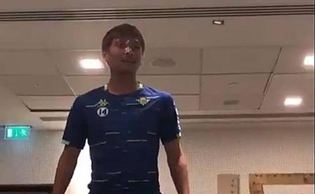 Takashi Inui, en plena actuación. 
