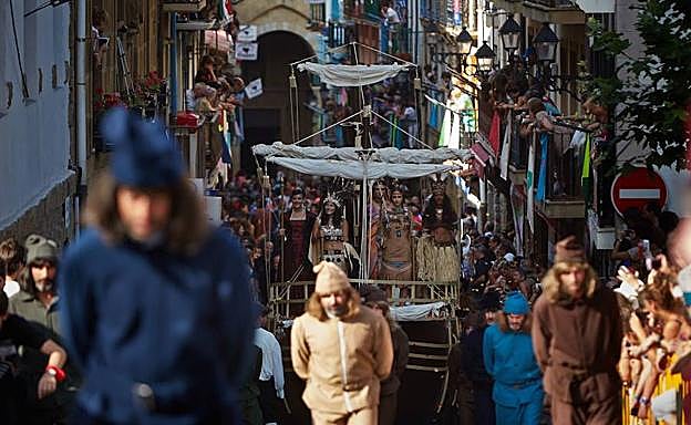 Orain dela lau urteko antzezpena Getarian.