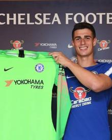 Imagen secundaria 2 - Kepa se despide del Athletic y es presentado con el Chelsea
