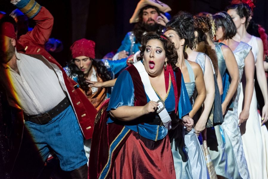 Paolo Arrivabeni dirige esta producción que se estrenó en mayo en Buenos Aires y transmite «las ganas de vivir queda la música de Rossini» 