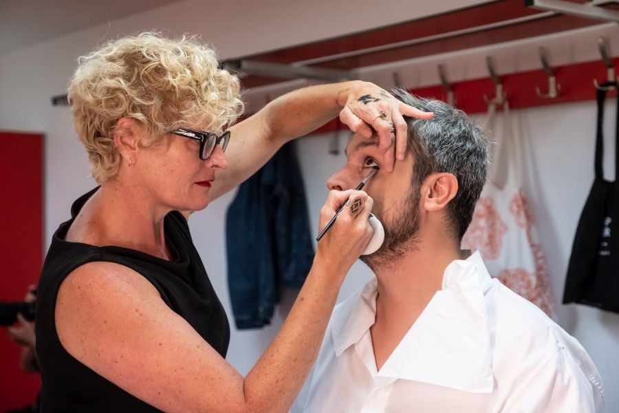 Paolo Arrivabeni dirige esta producción que se estrenó en mayo en Buenos Aires y transmite «las ganas de vivir queda la música de Rossini» 