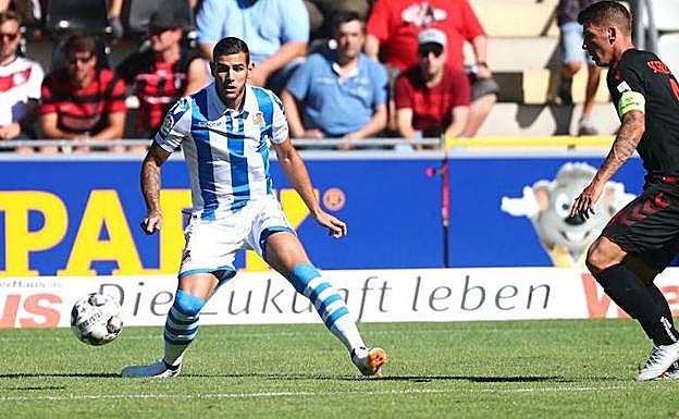 Theo ha debutado con la Real Sociedad. 