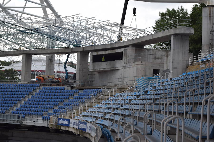 El estadio de Anoeta ya muestra en buena parte cómo estará el día de su reapertura, el 15 de septiembre, ante el F.C. Barcelona