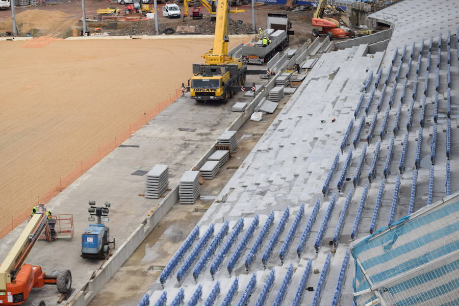 El estadio de Anoeta ya muestra en buena parte cómo estará el día de su reapertura, el 15 de septiembre, ante el F.C. Barcelona