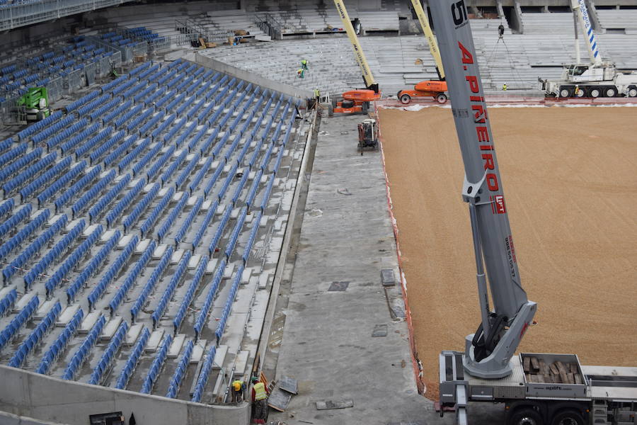 El estadio de Anoeta ya muestra en buena parte cómo estará el día de su reapertura, el 15 de septiembre, ante el F.C. Barcelona