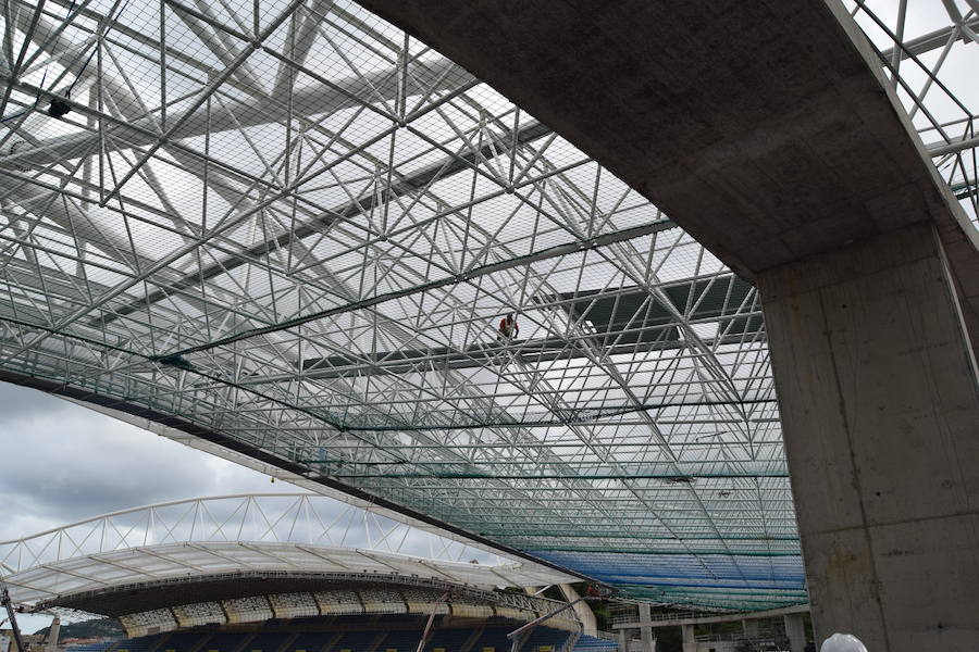 El estadio de Anoeta ya muestra en buena parte cómo estará el día de su reapertura, el 15 de septiembre, ante el F.C. Barcelona