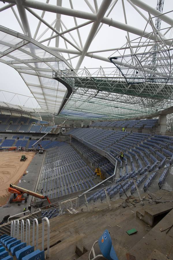 A poco menos de un mes de su reestreno, las obras del estadio de Anoeta presentan grandes avances en los últimos días. Todo estará listo para el Real Sociedad - F.C. Barcelona del próximo 15 de septiembre.
