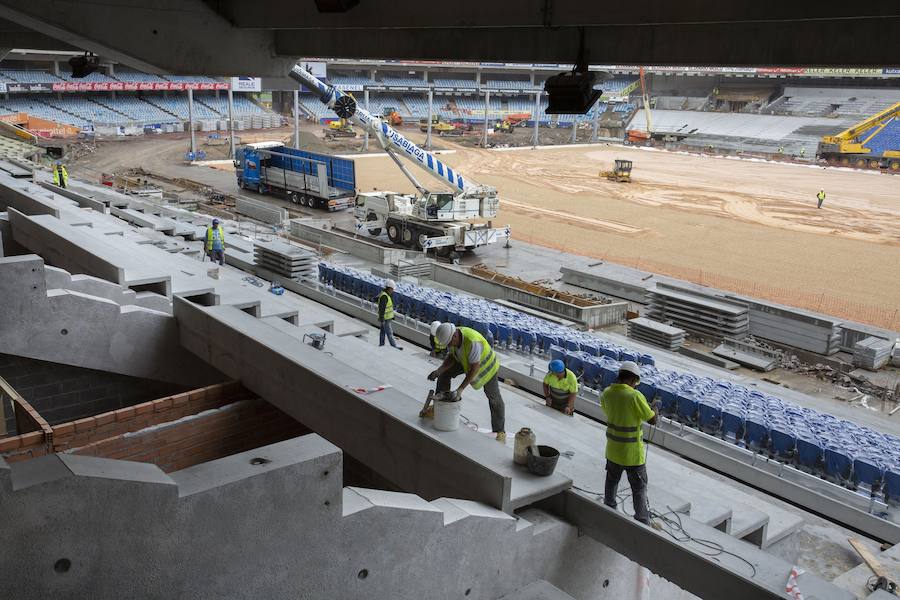 A poco menos de un mes de su reestreno, las obras del estadio de Anoeta presentan grandes avances en los últimos días. Todo estará listo para el Real Sociedad - F.C. Barcelona del próximo 15 de septiembre.