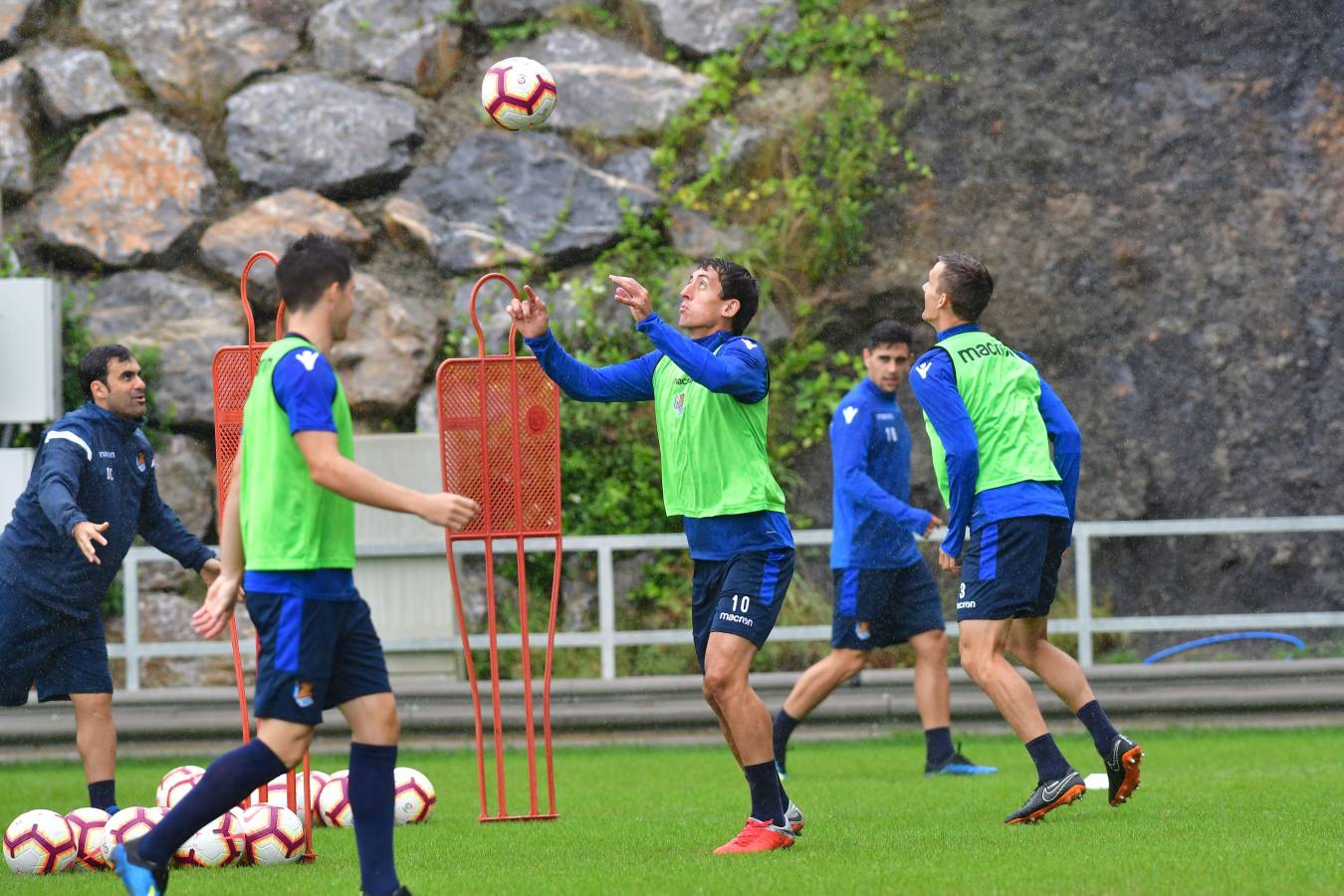 Garitano ha dirigido la última sesión de la Real Sociedad antes de visitar al Villarreal en el que será el primer partido liguero.